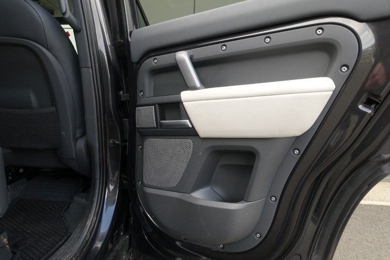 Used Land Rover Defender 2023 for sale - 78067146: Photo 45