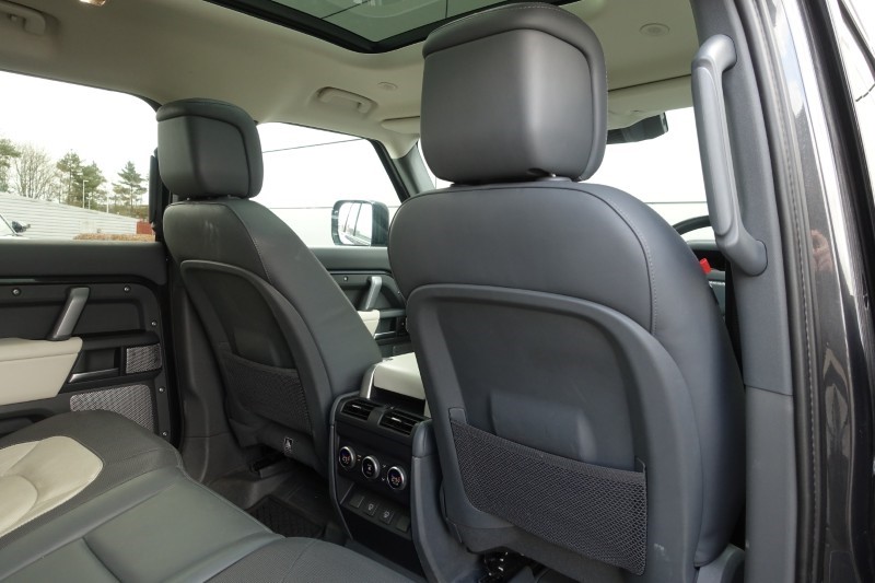 Used Land Rover Defender 2023 for sale - 78067146: Photo 46