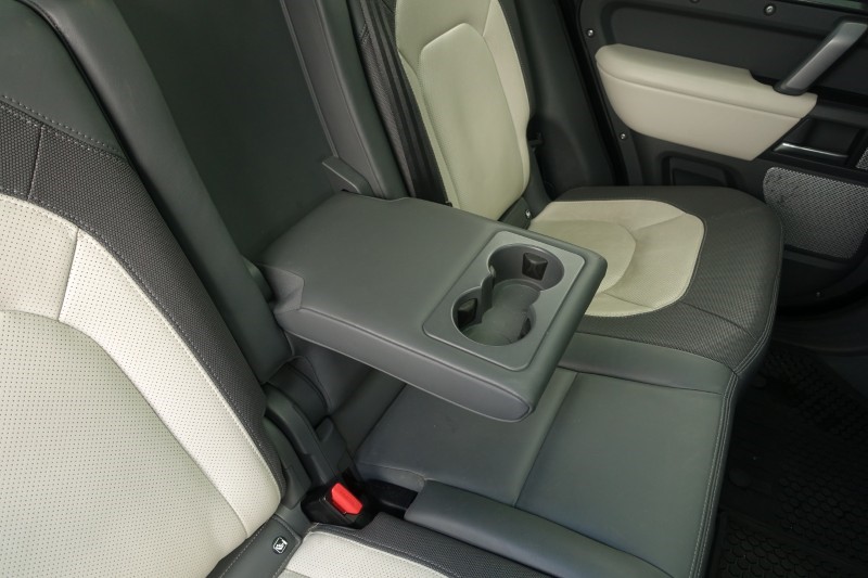 Used Land Rover Defender 2023 for sale - 78067146: Photo 48