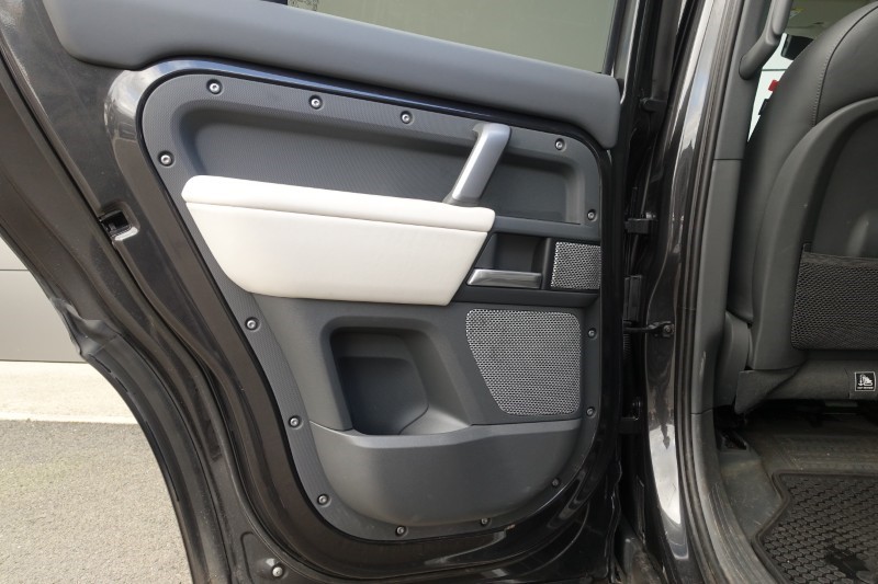 Used Land Rover Defender 2023 for sale - 78067146: Photo 53