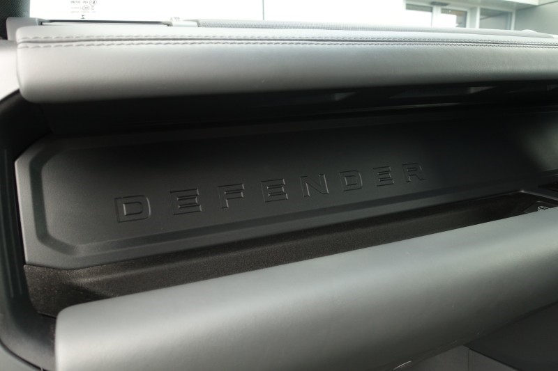 Used Land Rover Defender 2023 for sale - 78067146: Photo 58