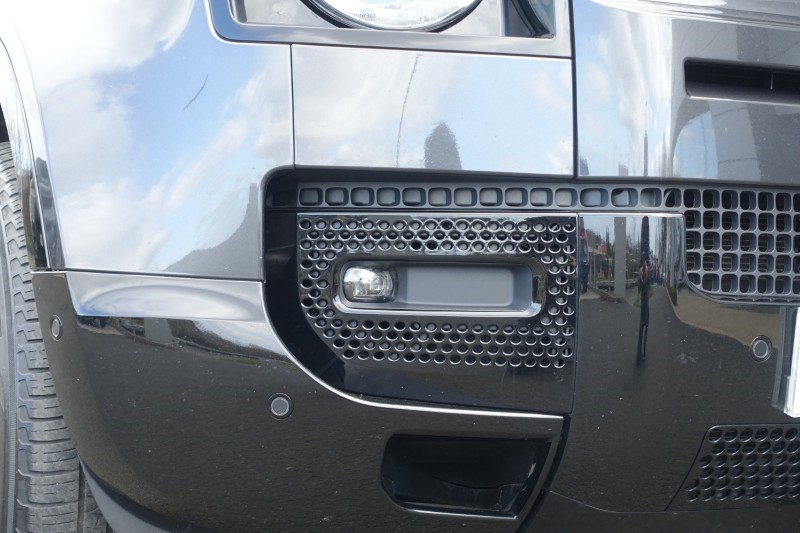 Used Land Rover Defender 2023 for sale - 78067146: Photo 62