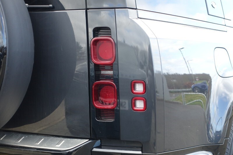 Used Land Rover Defender 2023 for sale - 78067146: Photo 68