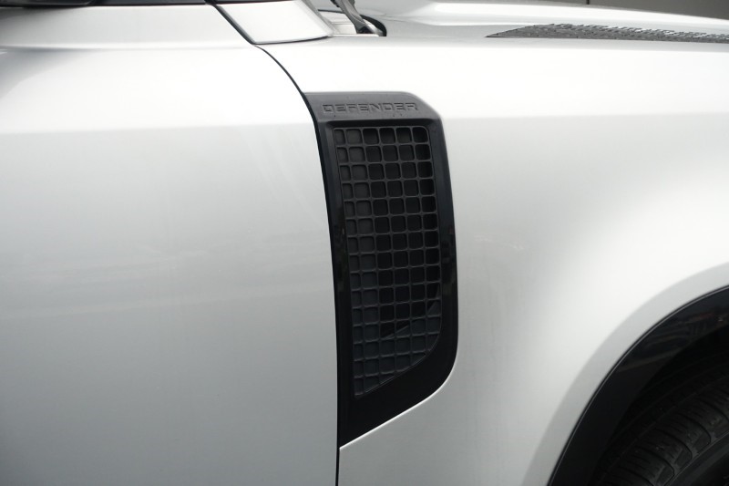 Used Land Rover Defender 2024 for sale - 77381092: Photo 20