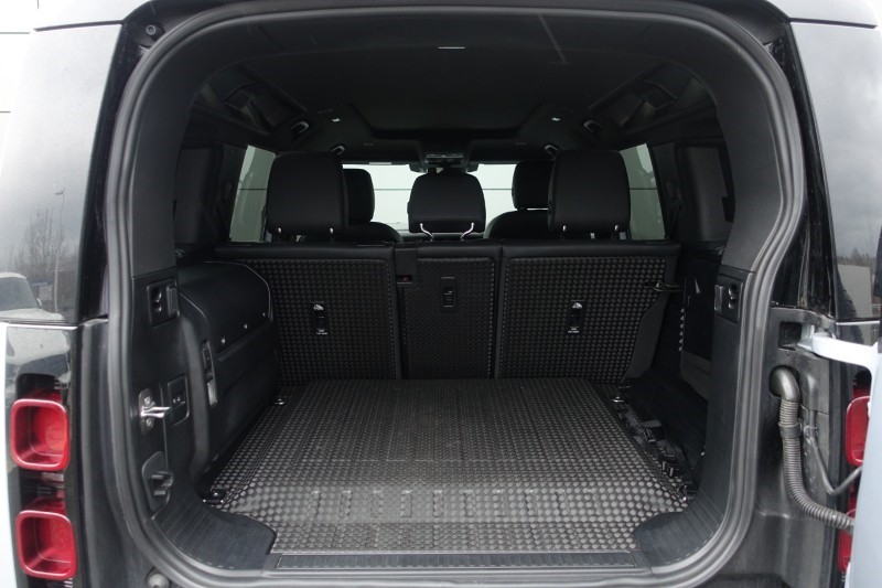 Used Land Rover Defender 2024 for sale - 77381092: Photo 31