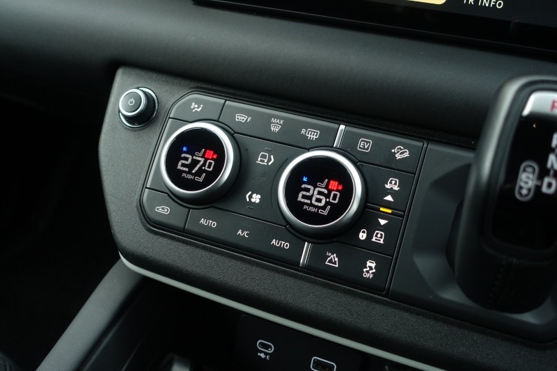 Used Land Rover Defender 2024 for sale - 77381092: Photo 41