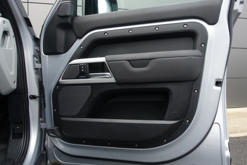 Used Land Rover Defender 2024 for sale - 77381092: Photo 47