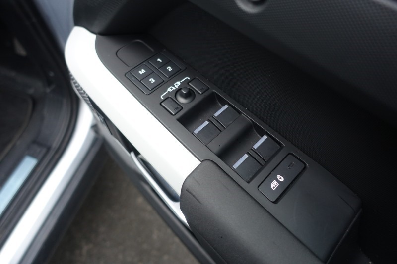 Used Land Rover Defender 2024 for sale - 77381092: Photo 49