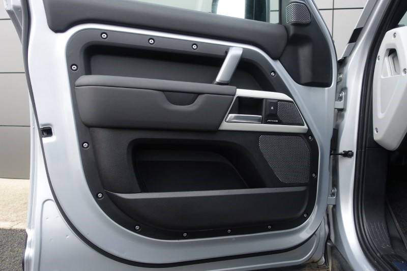 Used Land Rover Defender 2024 for sale - 77381092: Photo 57