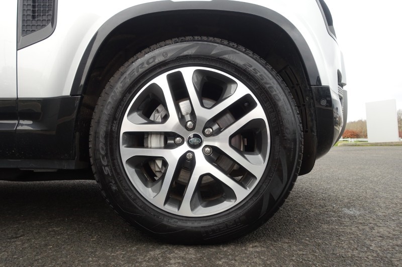 Used Land Rover Defender 2024 for sale - 77381092: Photo 8