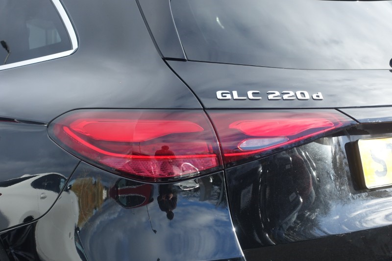 Used Mercedes-Benz GLC 2023 for sale - 76980937: Photo 18