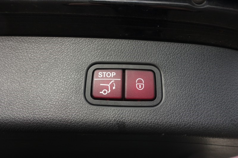 Used Mercedes-Benz GLC 2023 for sale - 76980937: Photo 19