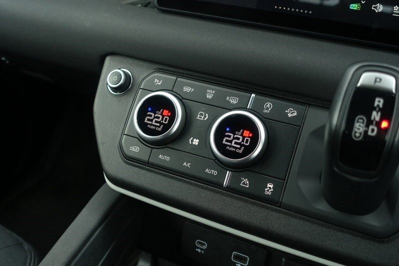 Used Land Rover Defender 2022 for sale - 78123272: Photo 46