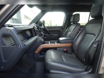 Used Land Rover Defender 2023 for sale - 78339823: Photo