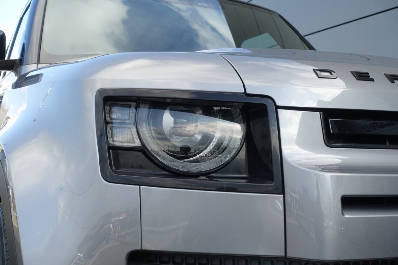 Used Land Rover Defender 2023 for sale - 77745958: Photo 17