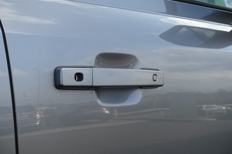 Used Land Rover Defender 2023 for sale - 77745958: Photo 25