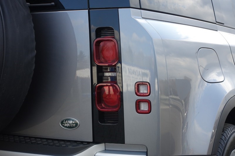 Used Land Rover Defender 2023 for sale - 77745958: Photo 28