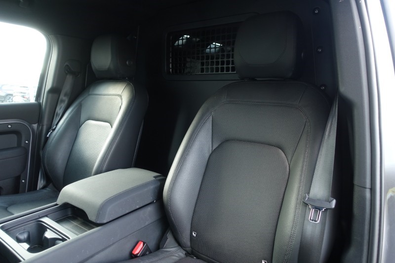 Used Land Rover Defender 2023 for sale - 77745958: Photo 4