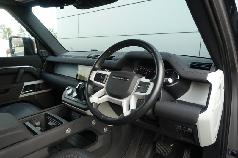 Used Land Rover Defender 2023 for sale - 77745958: Photo 9