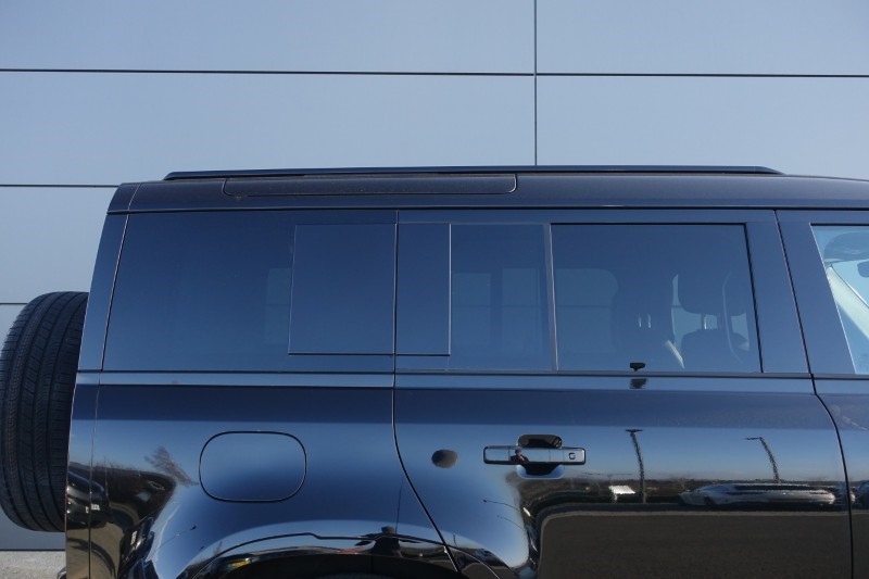 Used Land Rover Defender 2025 for sale - 77930995: Photo 24