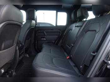 Used Land Rover Defender 2025 for sale - 77930995: Photo