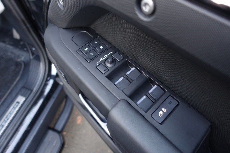 Used Land Rover Defender 2025 for sale - 77930995: Photo 55