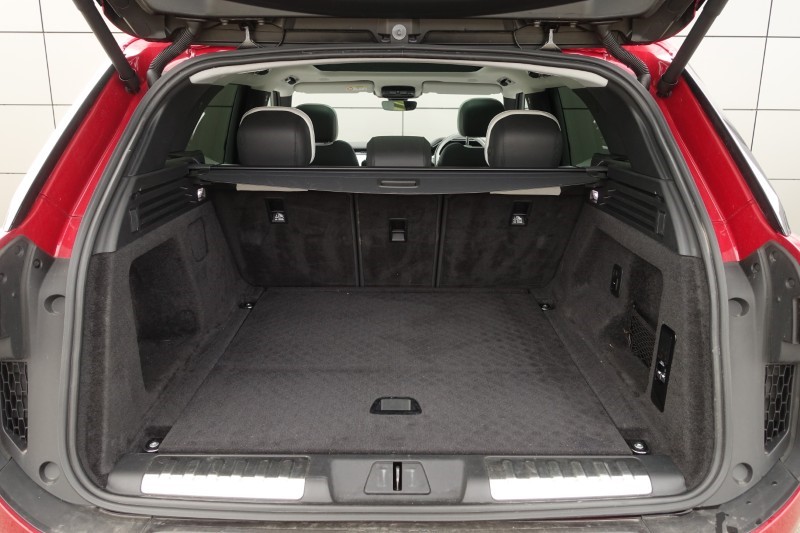 Used Land Rover Range Rover Sport 2024 for sale - 78028118: Photo 10