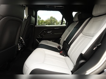 Used Land Rover Range Rover Sport 2024 for sale - 79433656: Photo