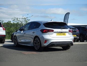 Used Ford Focus 2025 for sale - 79153936: Photo