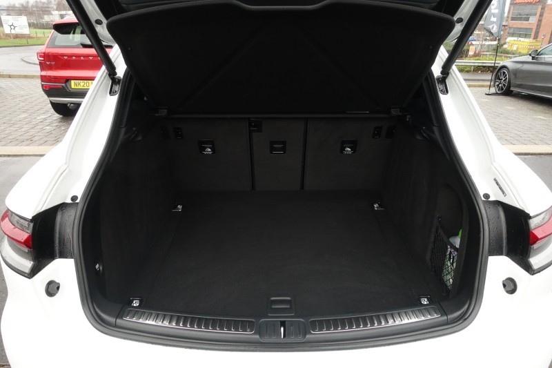 Used Porsche Macan 2020 for sale - 77461955: Photo 11