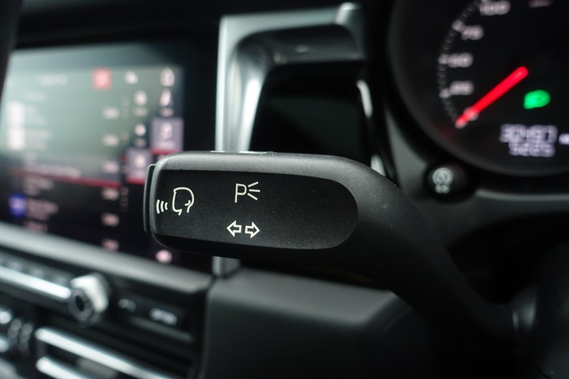 Used Porsche Macan 2020 for sale - 77461955: Photo 38