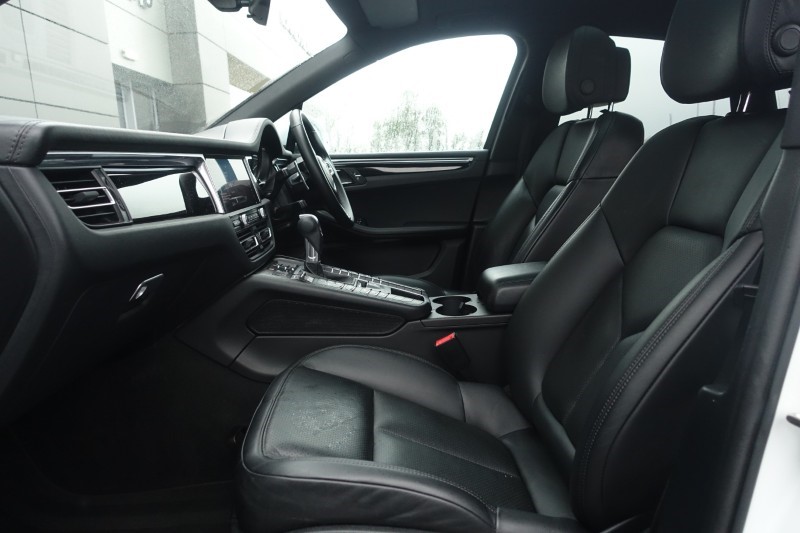 Used Porsche Macan 2020 for sale - 77461955: Photo 4