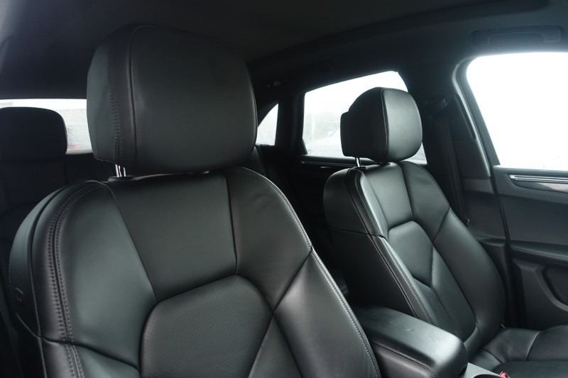 Used Porsche Macan 2020 for sale - 77461955: Photo 49