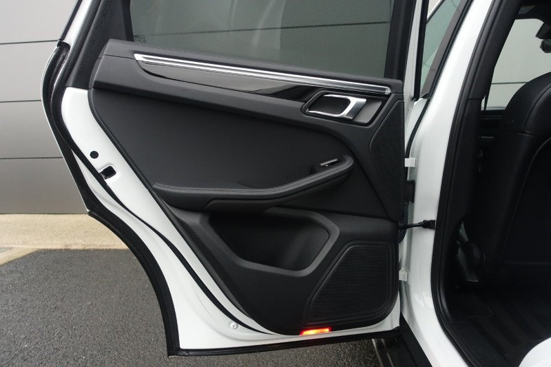 Used Porsche Macan 2020 for sale - 77461955: Photo 59