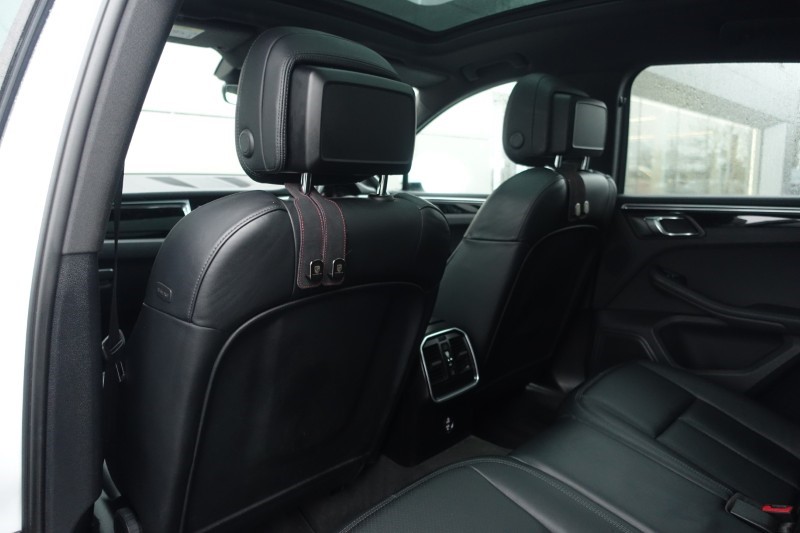 Used Porsche Macan 2020 for sale - 77461955: Photo 60