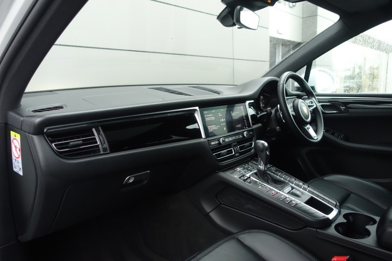 Used Porsche Macan 2020 for sale - 77461955: Photo 63