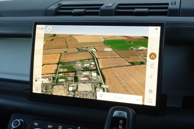 Used Land Rover Defender 2024 for sale - 77742686: Photo 11