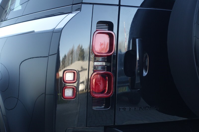 Used Land Rover Defender 2024 for sale - 77742686: Photo 19