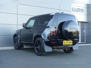 Used Land Rover Defender 2024 for sale - 77742686: Photo