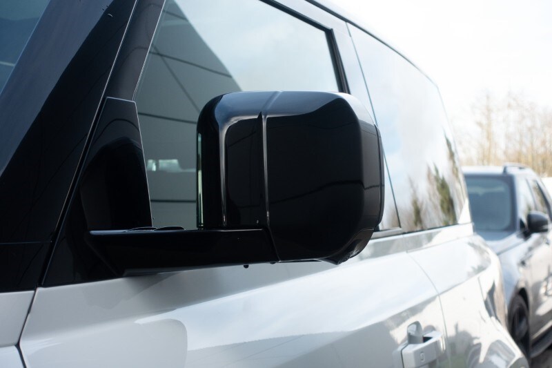 Used Land Rover Defender 2023 for sale - 77729475: Photo 32