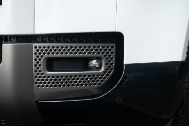 Used Land Rover Defender 2023 for sale - 77729475: Photo 34