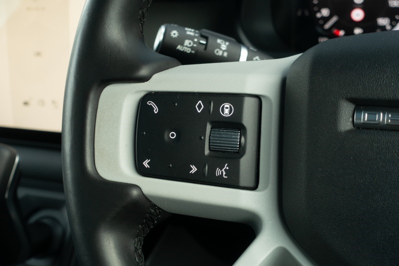 Used Land Rover Defender 2023 for sale - 77729475: Photo 38