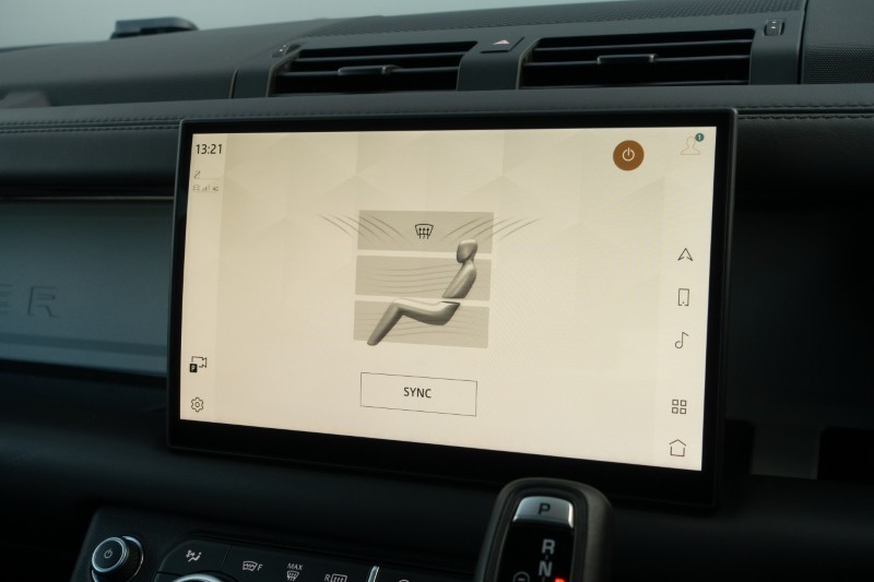 Used Land Rover Defender 2023 for sale - 77729475: Photo 42