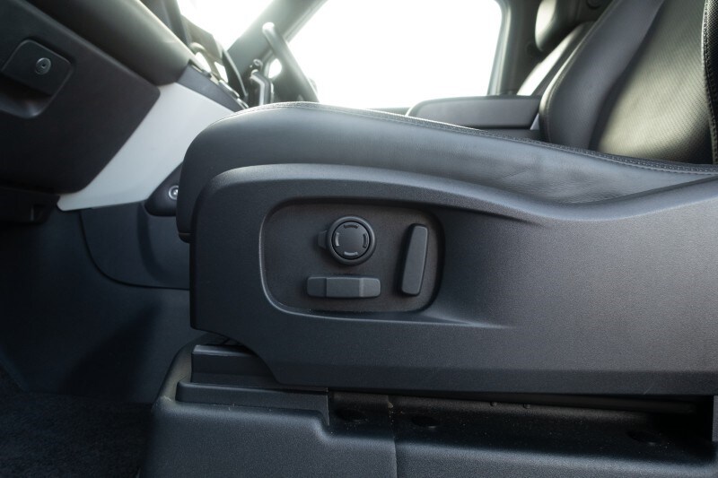 Used Land Rover Defender 2023 for sale - 77729475: Photo 59