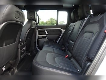 Used Land Rover Defender 2021 for sale - 79307338: Photo