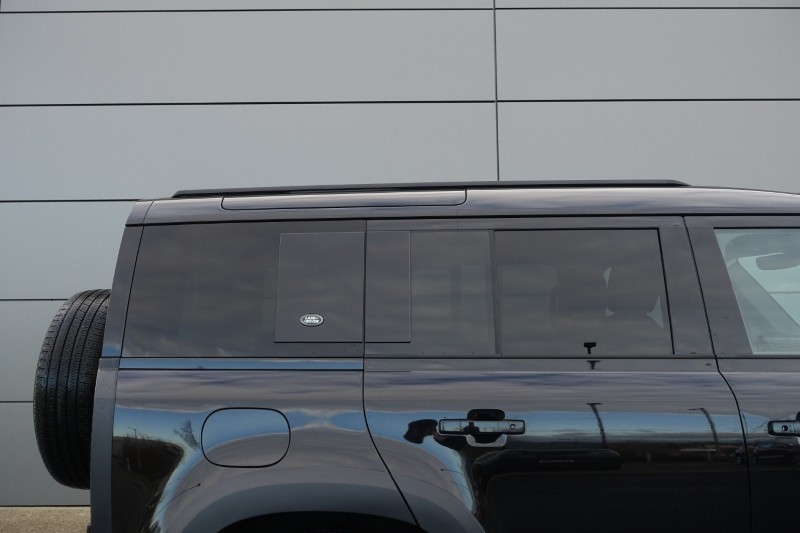 Used Land Rover Defender 2023 for sale - 77282586: Photo 23