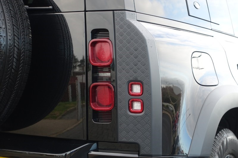 Used Land Rover Defender 2023 for sale - 77282586: Photo 25