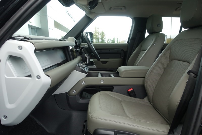 Used Land Rover Defender 2023 for sale - 77282586: Photo 3