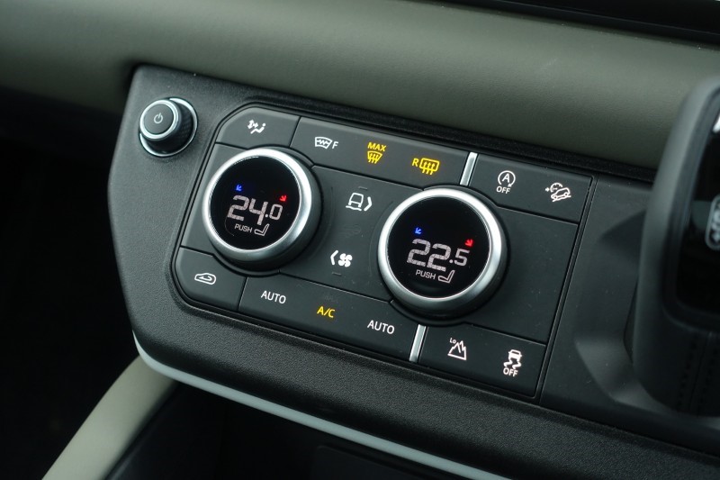 Used Land Rover Defender 2023 for sale - 77282586: Photo 43