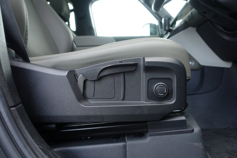 Used Land Rover Defender 2023 for sale - 77282586: Photo 48